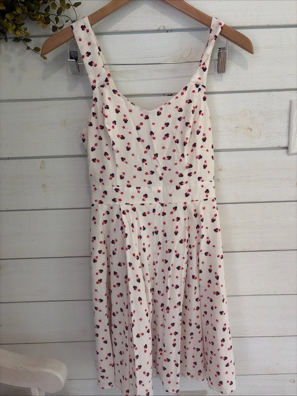 Disney Lauren Conrad Minnie Mouse dress woman’s 4 A line fit flare
